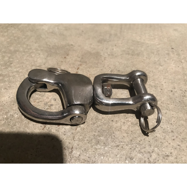 Mousqueton sécurité attelage