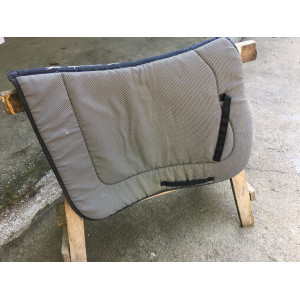 Lot 2 tapis bleu marine et marron