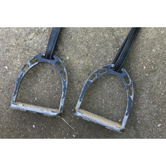 Etrivières noires + Etrier HKM