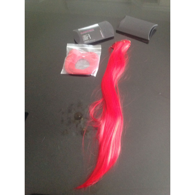 Extensions de criniere ou de queue coloris rouge