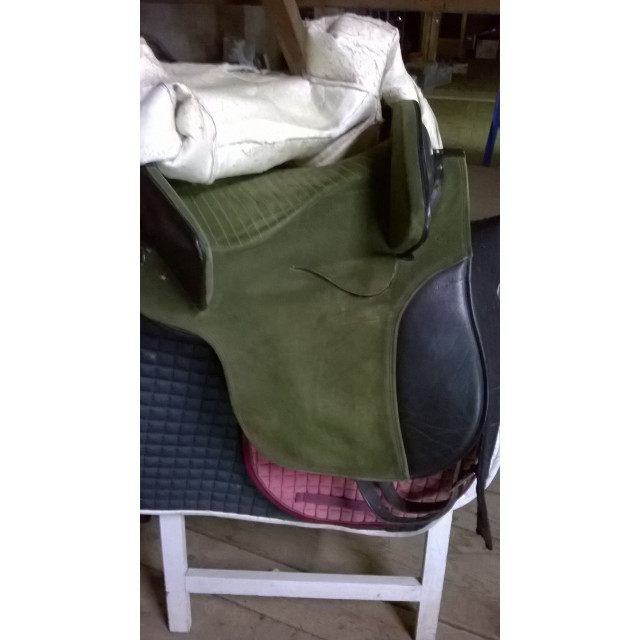 selle de dressage ibérique