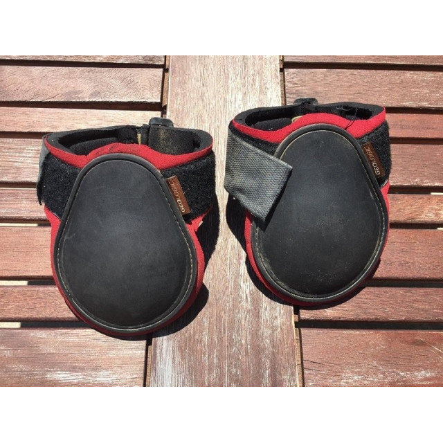 protèges boulets rouge et noir fouganza