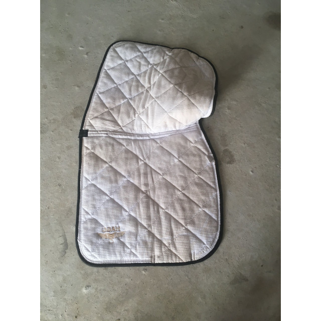 Tapis de selle dressage