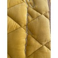 Tapis jaune moutarde velours Eskadron