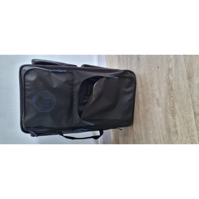 Sac Horse and Travel