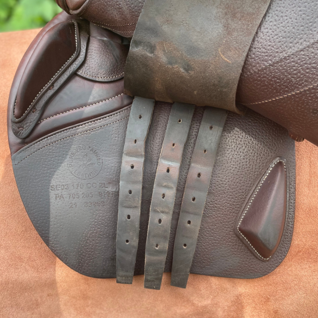 CWD SE03 Close Contact