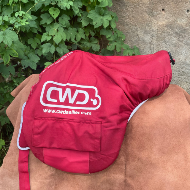 CWD SE03 Close Contact