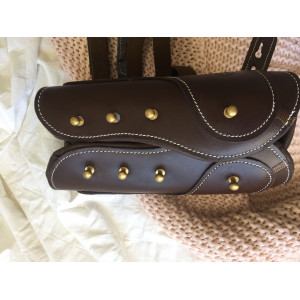 Protection en cuir antérieur marron