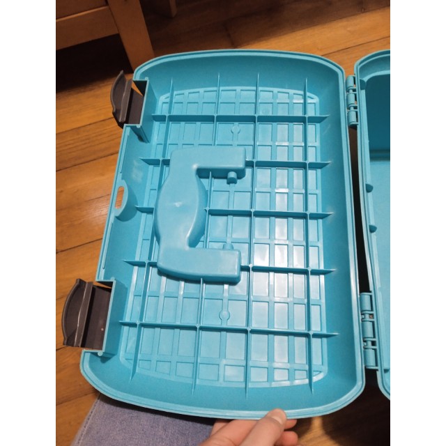 Boîte bleue+ brosse fouganza