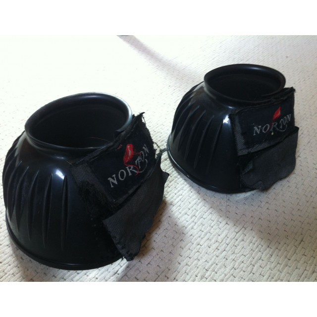 cloches ouvertes poney