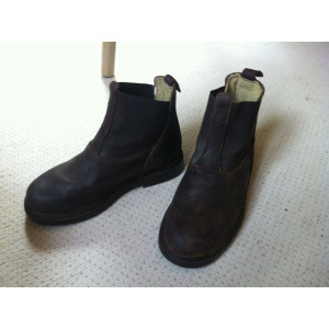 boots cuir marron T29