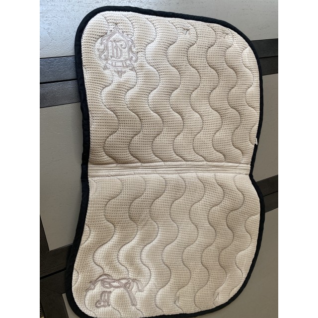 Tapis Pénélope classique noir et rose gold