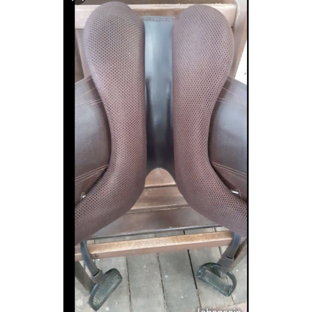 Selle de dressage CHILDERIC DAC 17,5