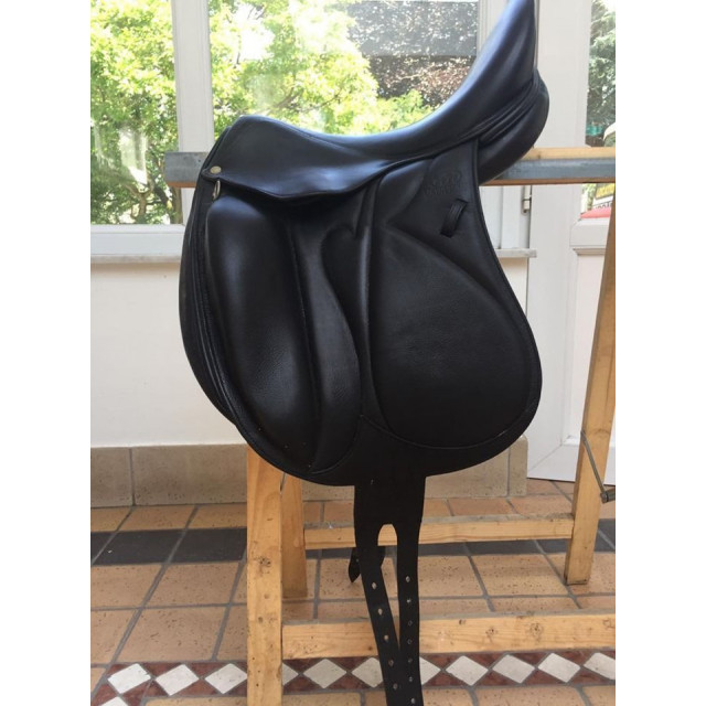 Selle Devoucoux Makila 16,5 à vendre