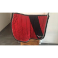 Tapis poney rouge fouganza