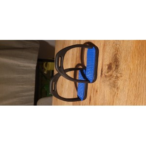 Étriers noir et bleu