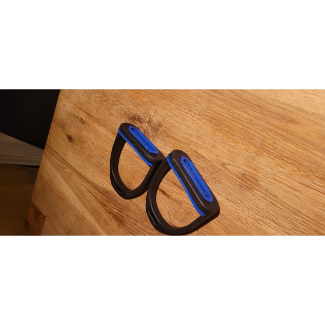 Étriers noir et bleu