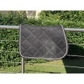 Deux tapis de selle Équithème Poney
