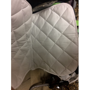Tapis blanc neuf