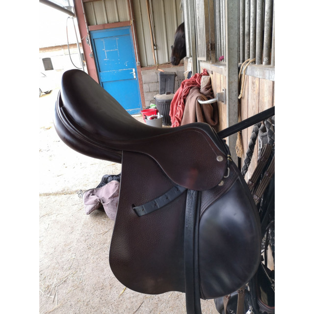 Selle Equipe Synergy