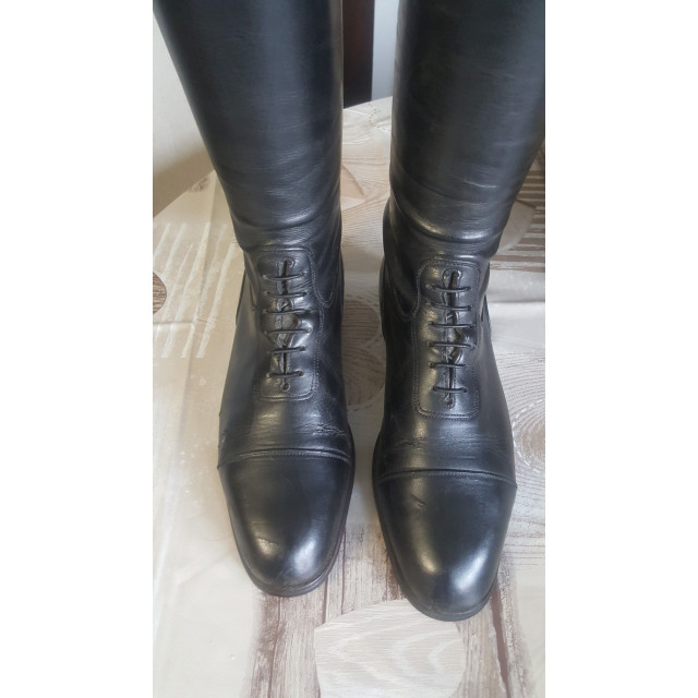 Bottes avec Embauchoirs