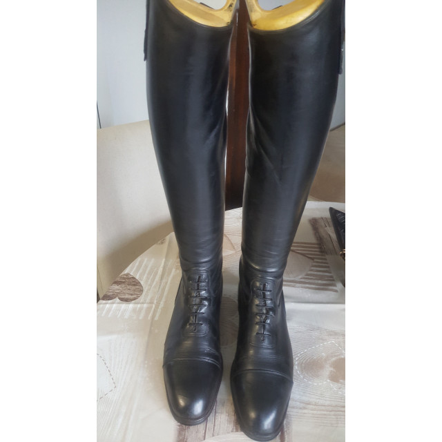 Bottes avec Embauchoirs