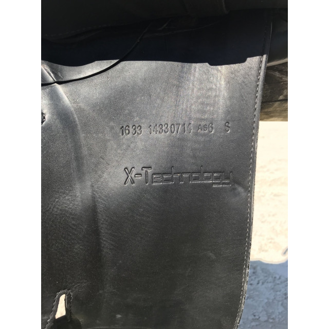 SELLE DE DRESSAGE X-PRESTIGE HELEN D K  + ETRIVIERES + SANGLE DE DRESSAGE (taille poney OU cheval)