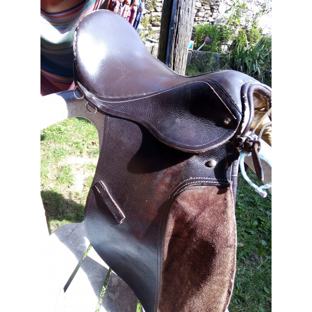 Selle cuir poney