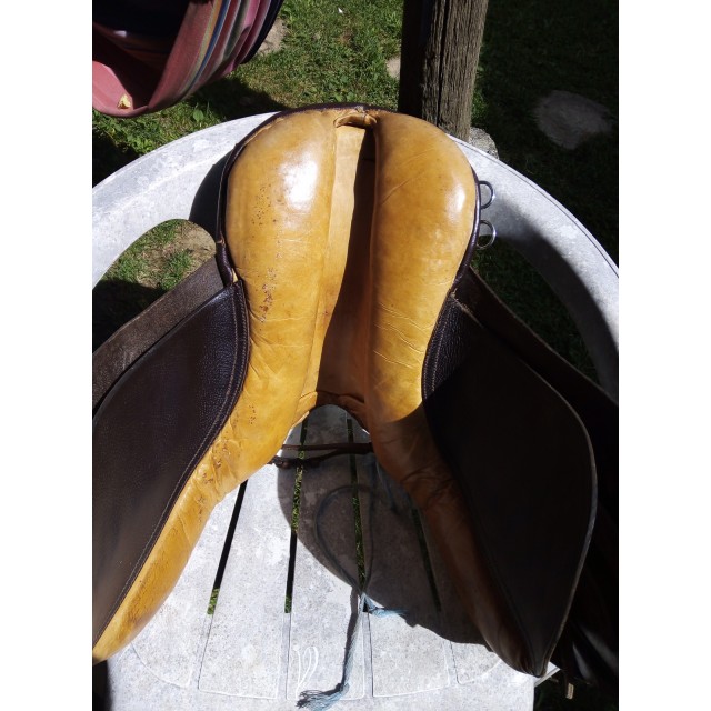 Selle cuir poney