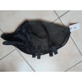 Masque a mouches à fixer sur bridon, taille M ( horze bridle fly mask)