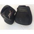 Cloches poney GERA noires anti-turn