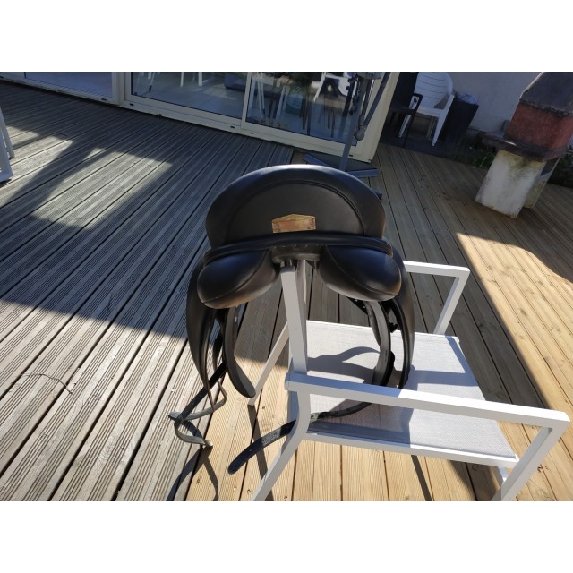 Selle de dressage