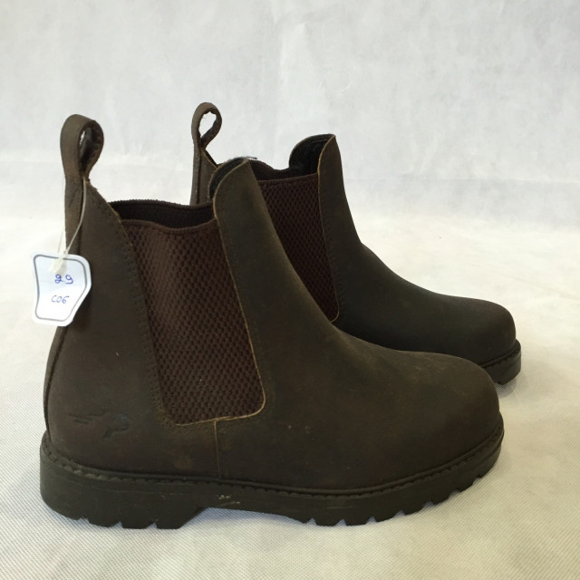 Boots performance 36