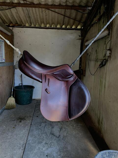 Selle DEVOUCOUX 17.5