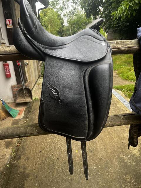 Selle de dressage Zaldi 17’’