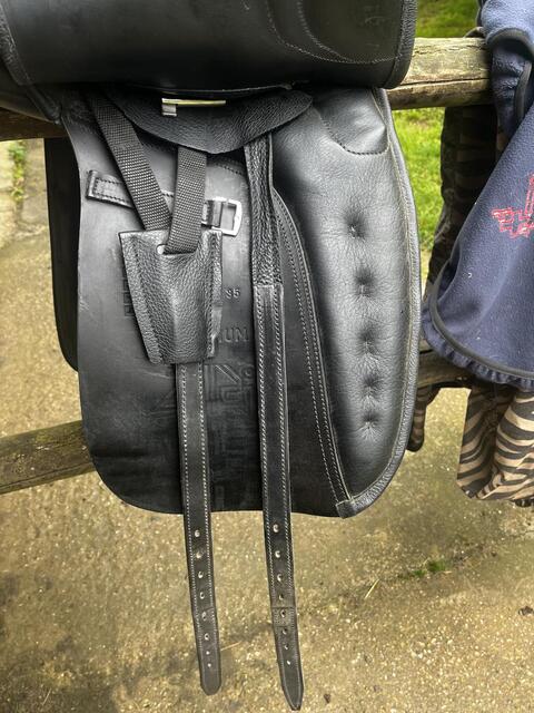 Selle de dressage Zaldi 17’’