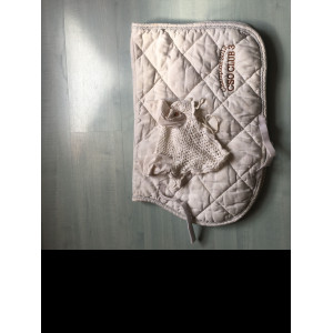 Tapis de selle et bonnet