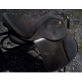 SELLE NOIRE TRES BON ETAT