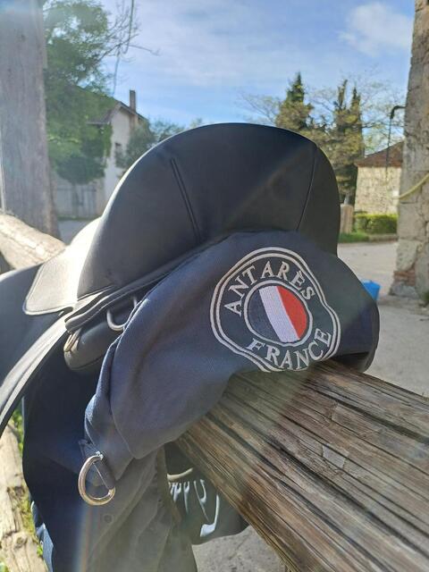 Selle dressage antares alliance 17"