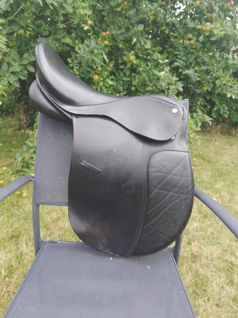 Selle mixte cuir 17,5