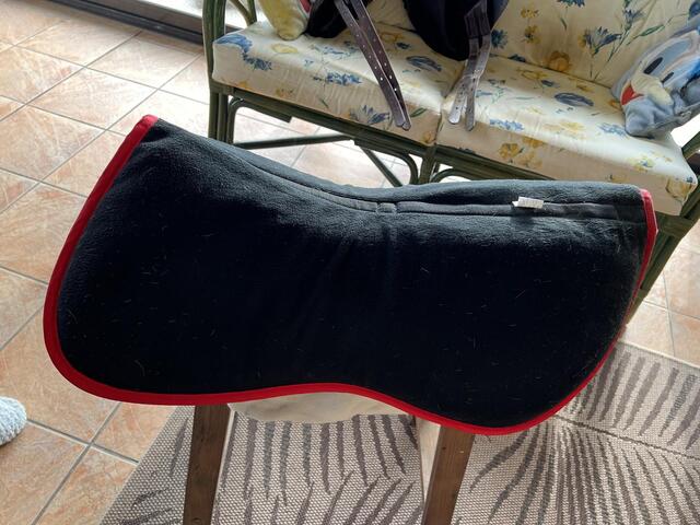 Amortisseur Ogilvy noir et rouge