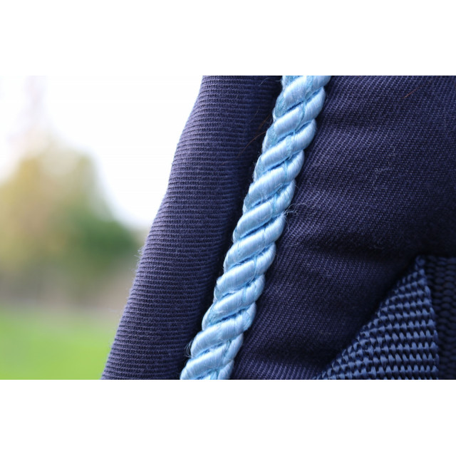 Tapis EQUI-THEME bleu.