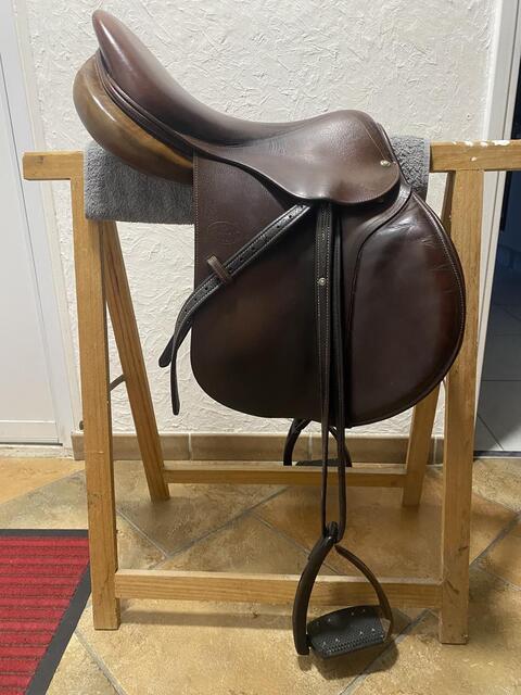 Selle d’obstacle marron