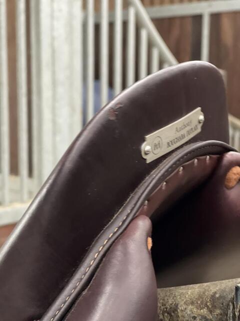 Selle Meyer taille 17 2023