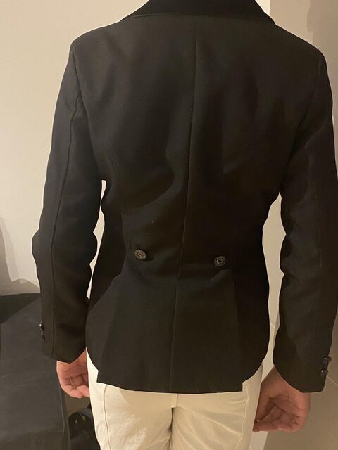 Tenue de concours 14ans en très bon état.