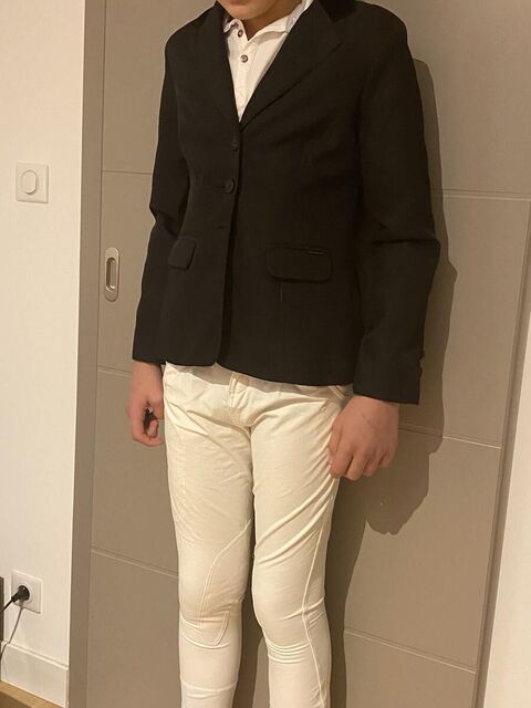 Tenue de concours 14ans en très bon état.