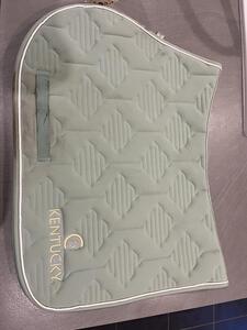Tapis kentucky vert menthe