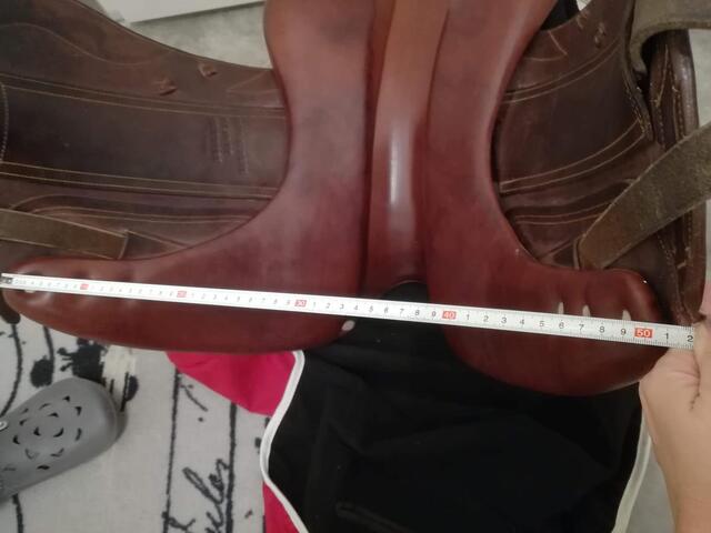 Selle de dressage CWD 17,5