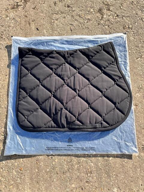 Ensemble Tapis bonnet Cavalleria Noir