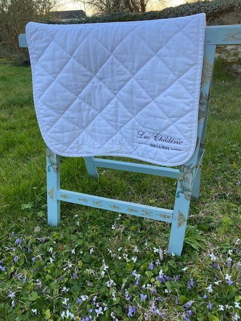 tapis de selle dressage blanc Childéric
